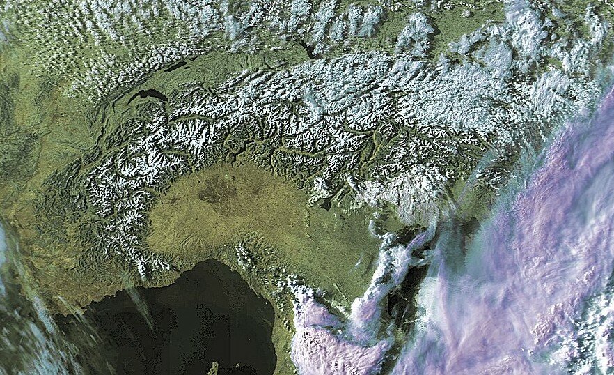 Click to display next picture